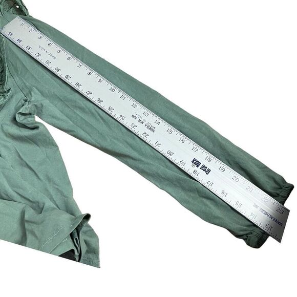 J Crew Top Women’s M Green Long-sleeve Eyelet Ruffle Cotton BN638 Modest Dainty - Picture 10 of 13